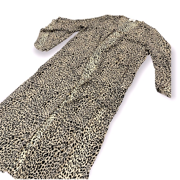 🎉HP🎉 Umgee Animal Print Chiffon Bell Sleeve Long Kimono Open Front Side Slit - Picture 15 of 15